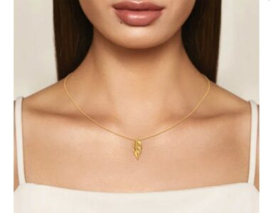 Feather Fizz Gold Pendant - Image 2