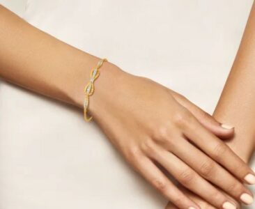 Opulent Ruffle Diamond Bracelet - Image 2
